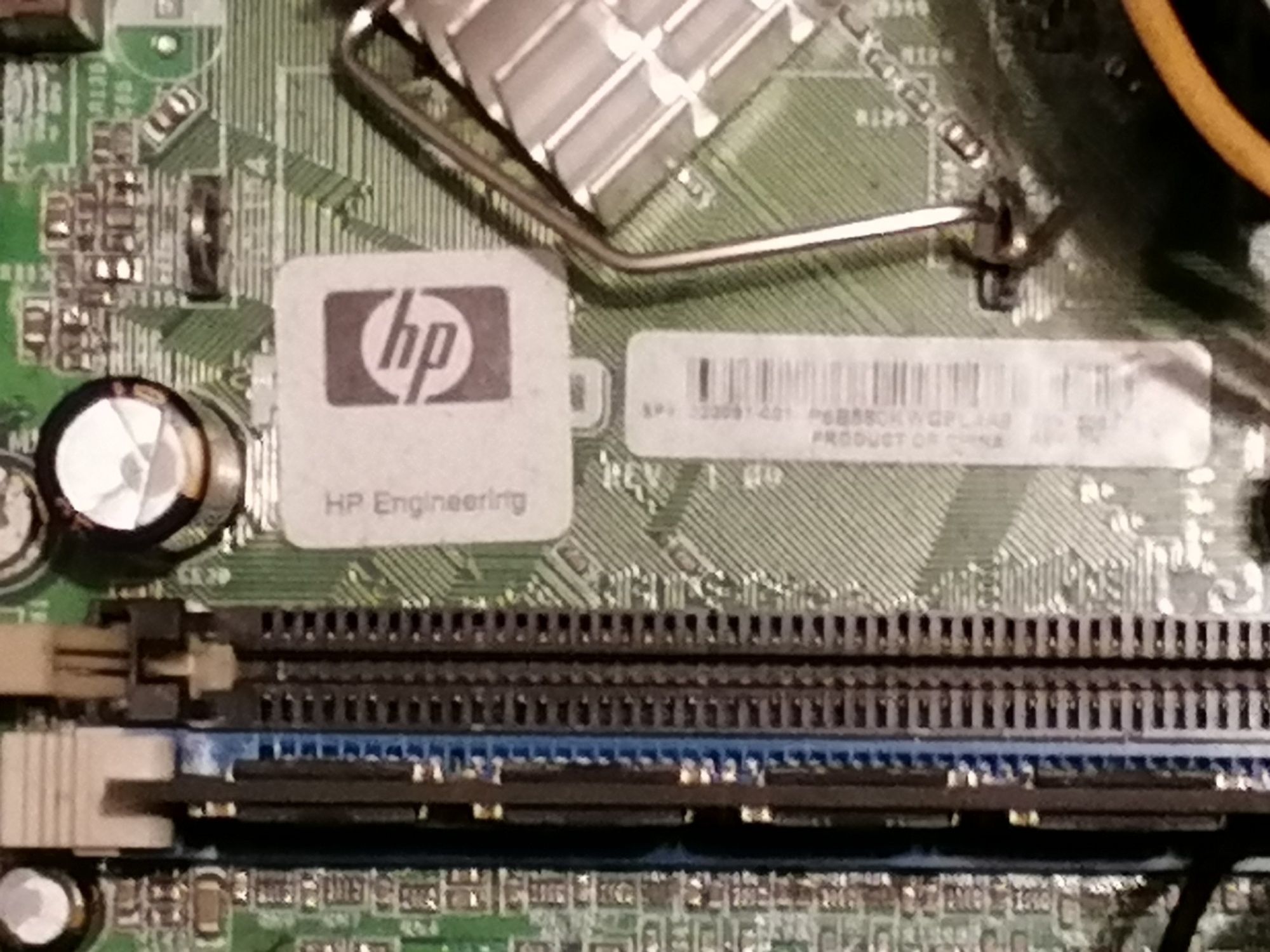 PC HP Compaq com Windows 10 e Office