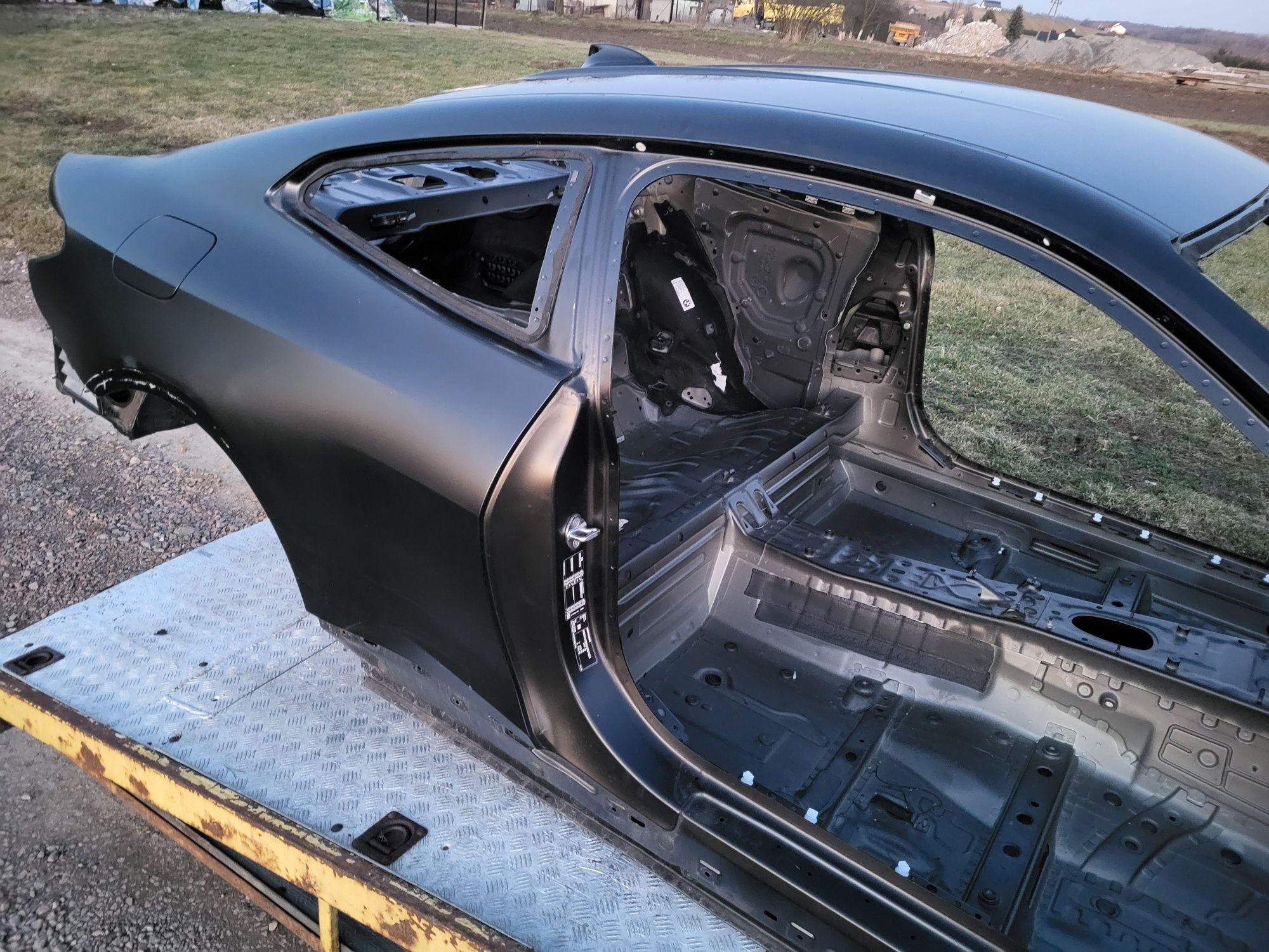 BMW m4 G82 Błotnik Tył Lewy Prawy Pas Ćwiartka