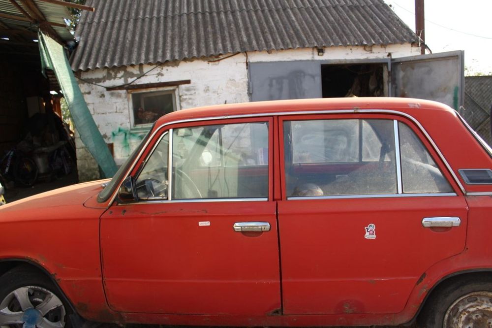 Продам машины Ford Orion и ваз 2101