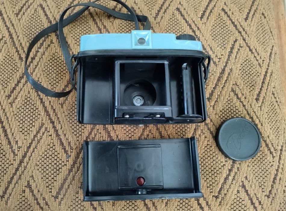 Máquina fotográfica DIANA vintage para lomofotografia