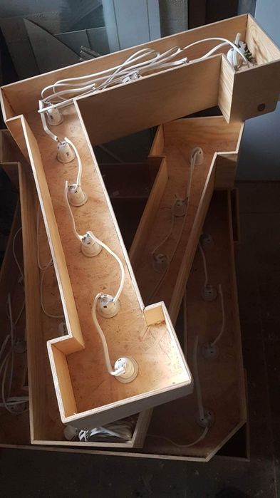 Sprzedam napis Love  100cm