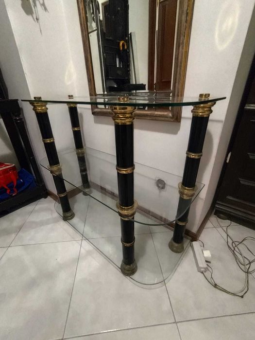 Credencia em vidro e espelho