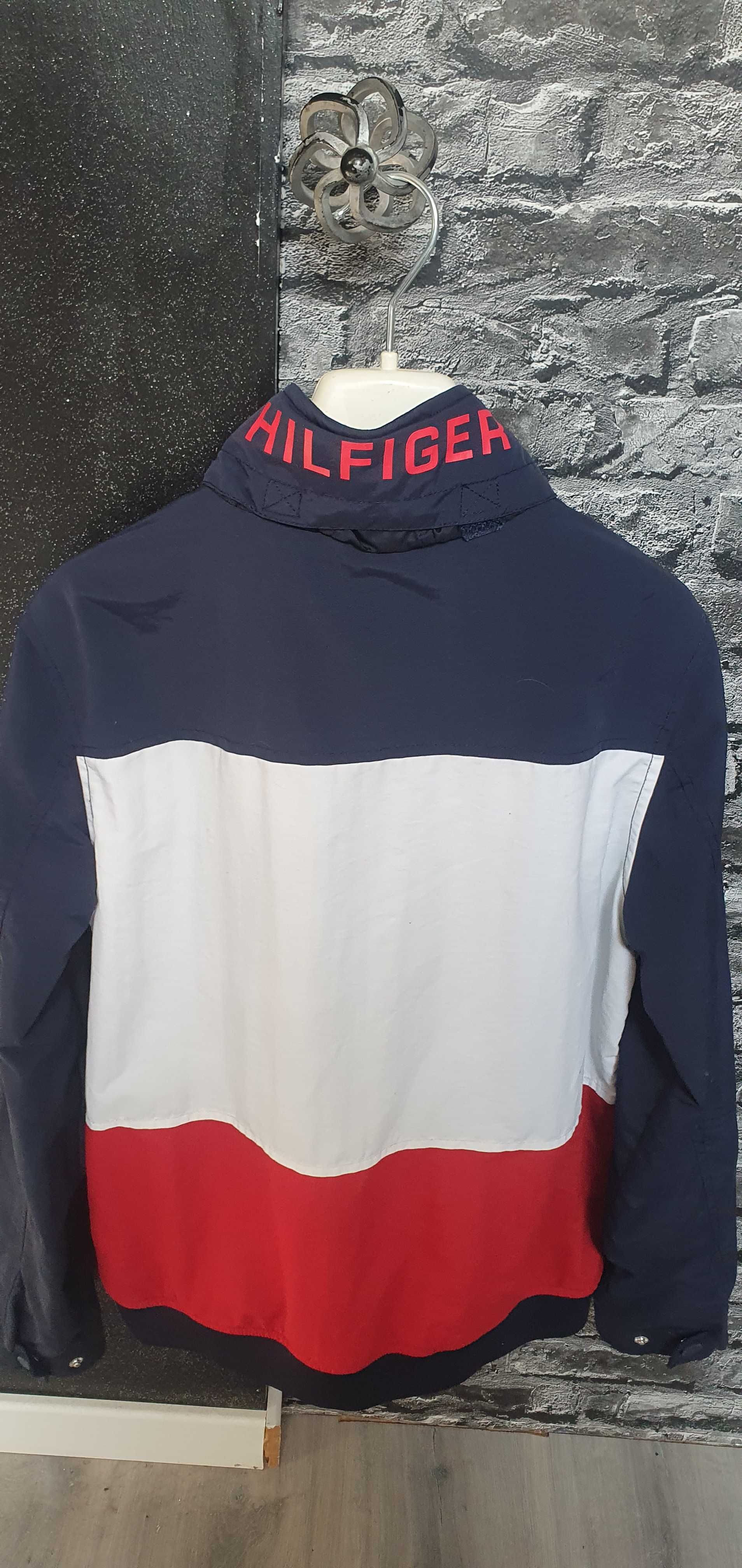 Kurtka Tommy Hilfiger młodzieżowa Xl  dla dorosłych S