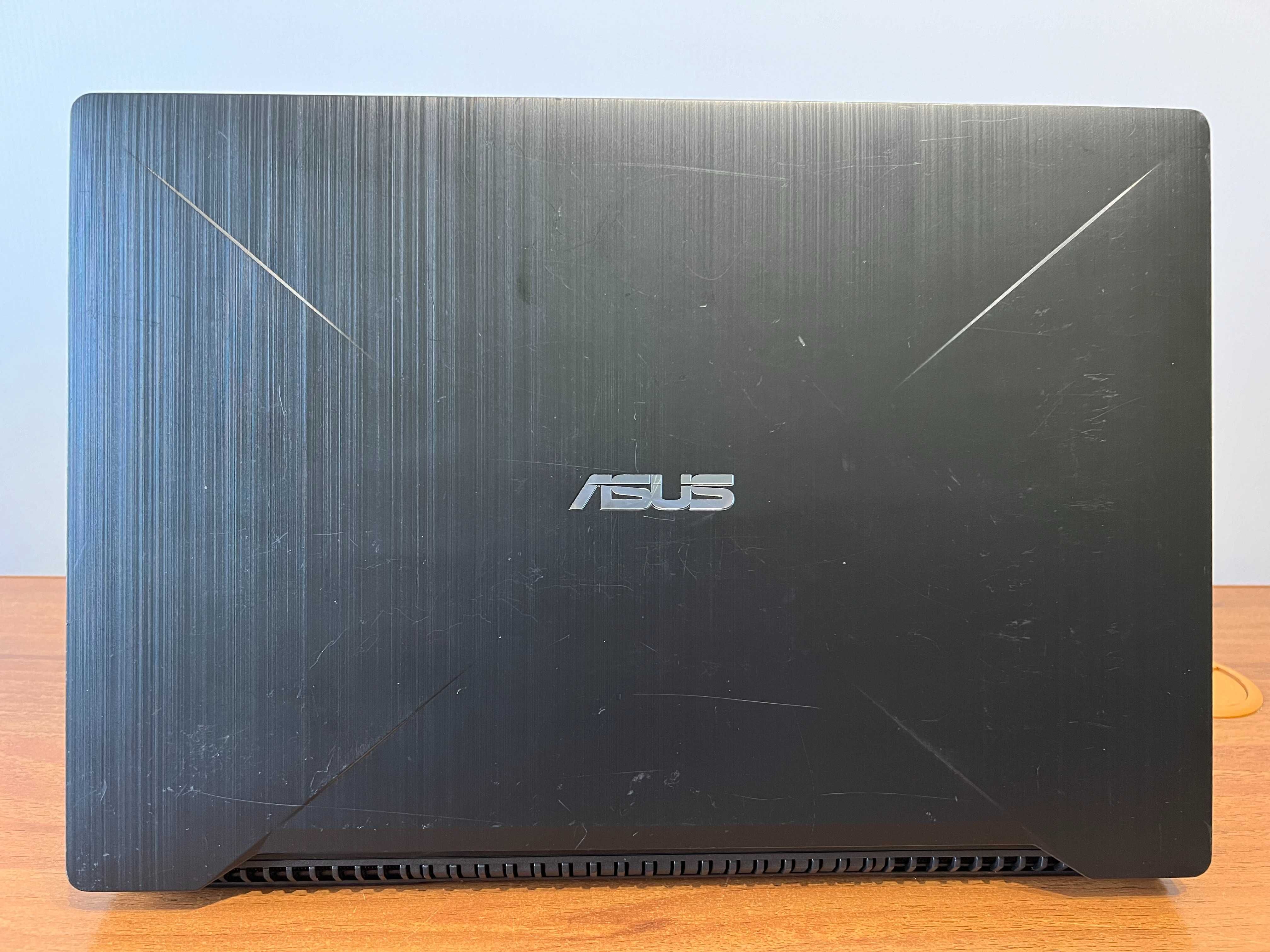 Asus FX503VD. Intel Core i7, GeForce GTX 1050, Ram 16Gb