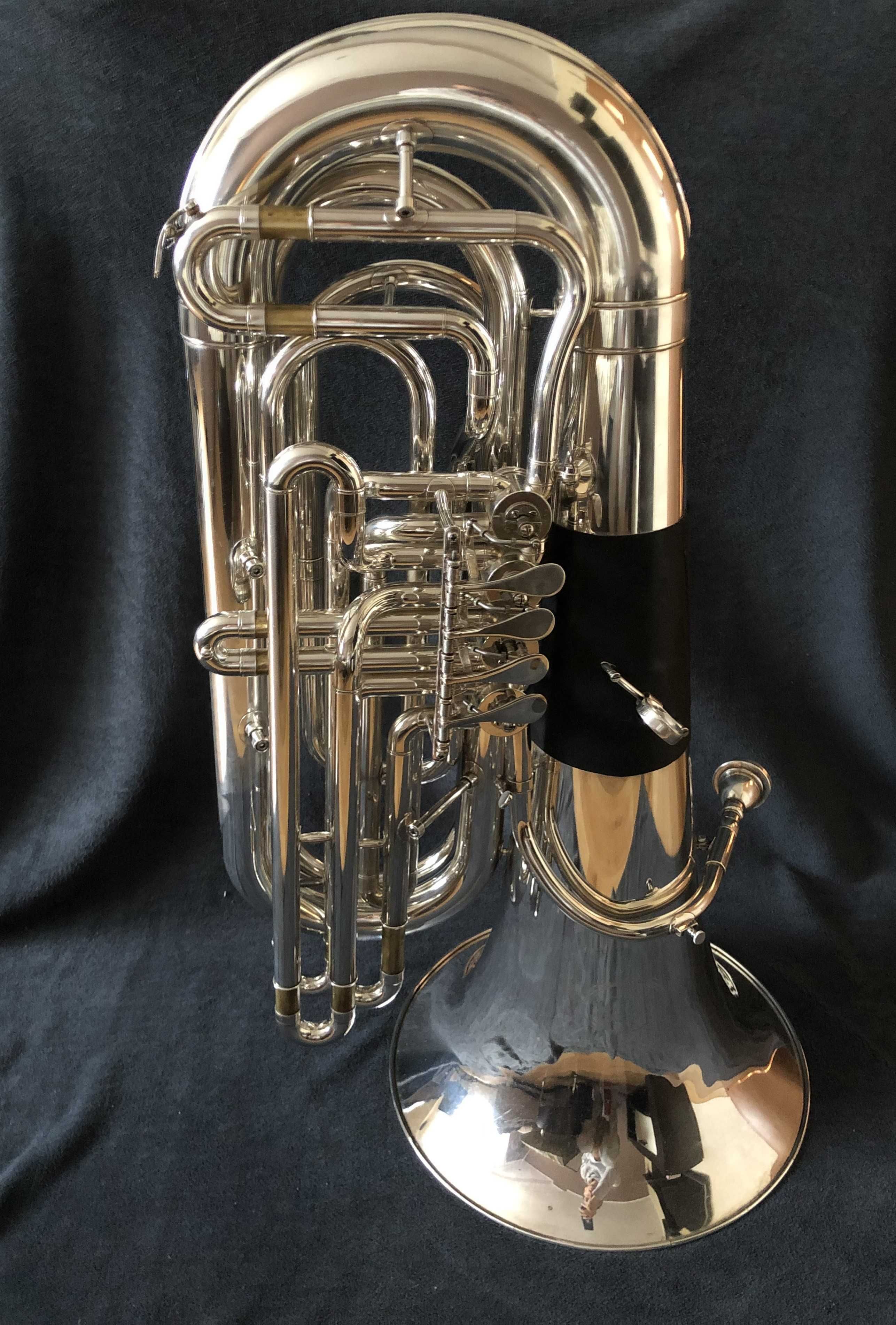 Tuba Jupiter Bb 4 wentyle srebrna