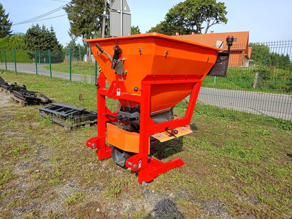 Piaskarka Posypywarka PK 550 Dexwal 380 L 600 KG Transport