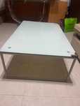 Mesa de centro em vidro
