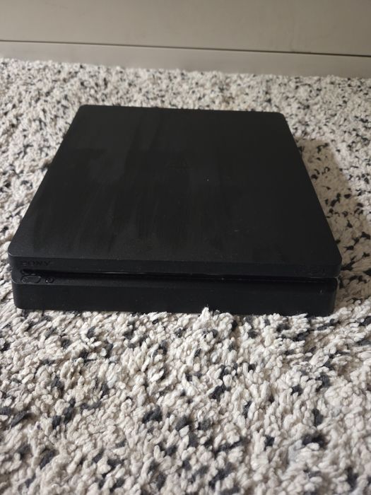 PlayStation 4 Slim