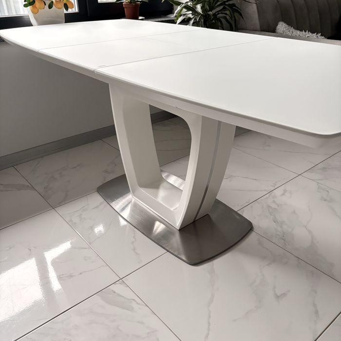 Стіл кухонний з стільцями