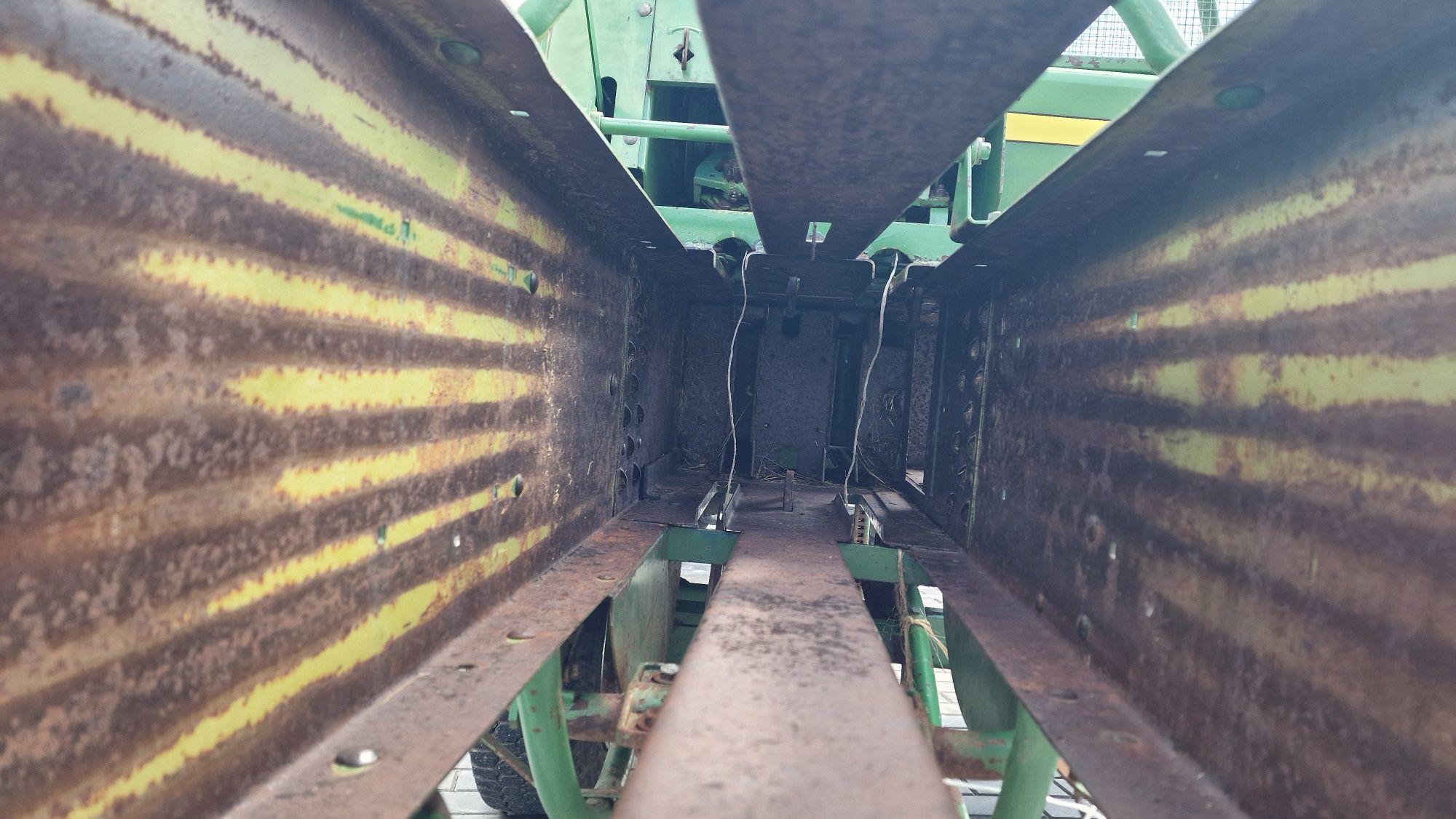 Пресс John Deere 332 джондир332