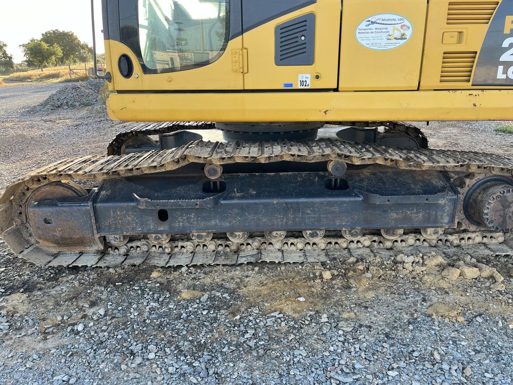 Komatsu Giratoria