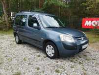 Citroen Berlingo 1.4 Benzyna osobowy klima hak 2005r.