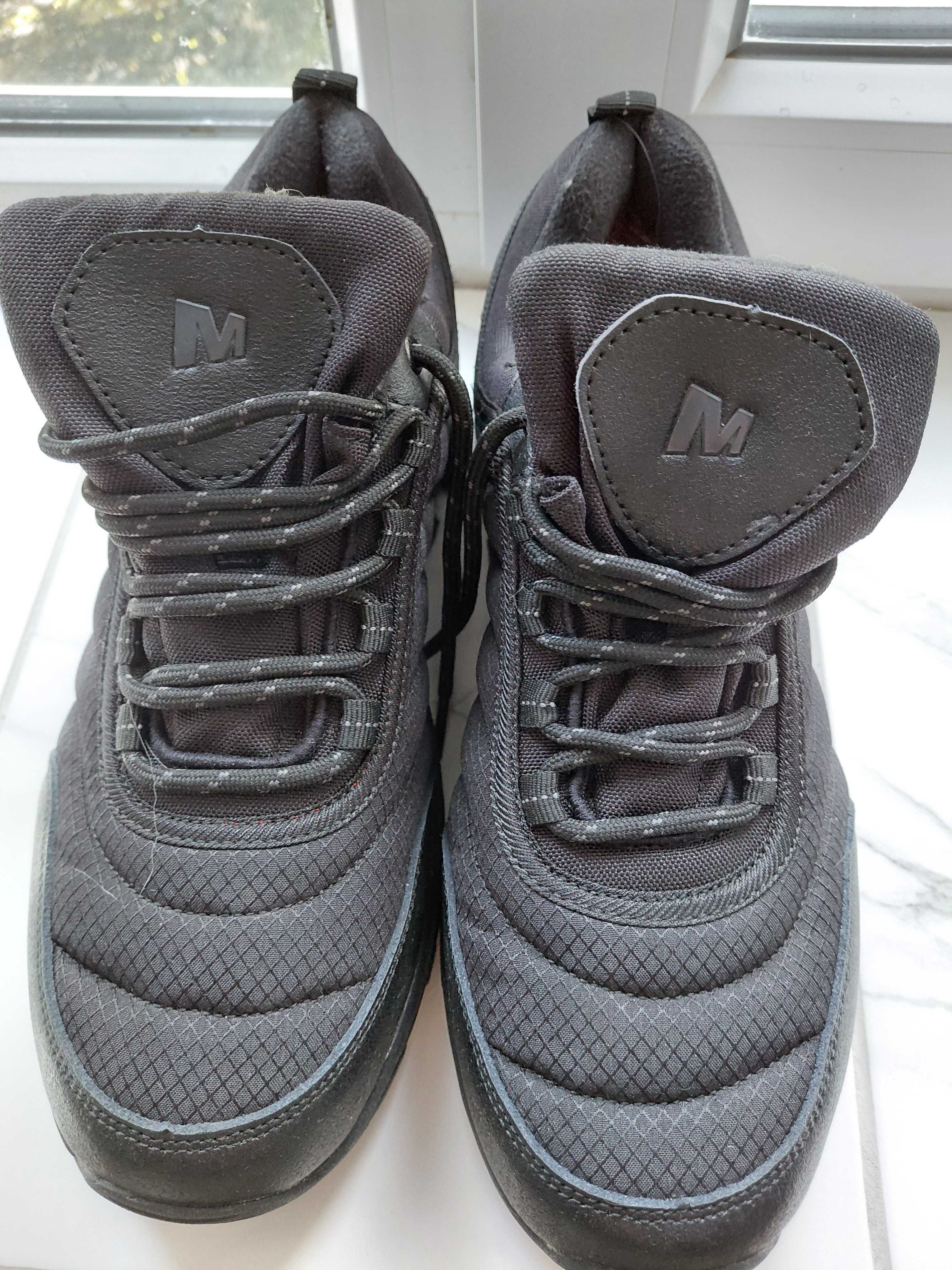 Кросівки чорні чоловічі MERRELL розмір 42