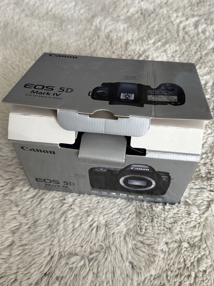 Фотоапарат Canon 5d mark 4