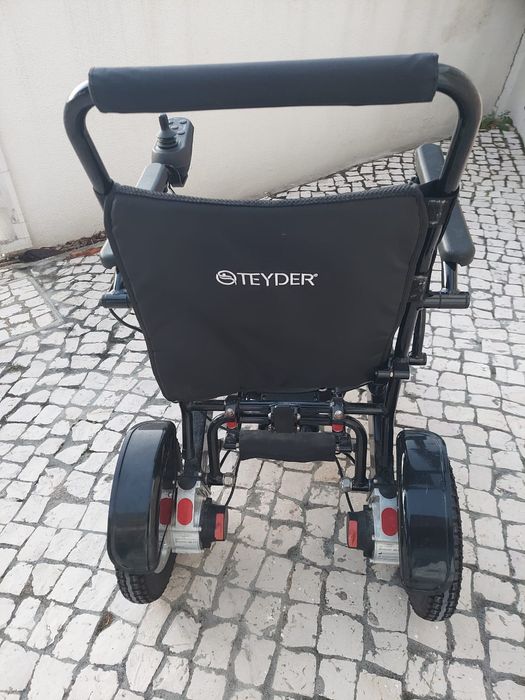 Cadeira elétrica dobrável
