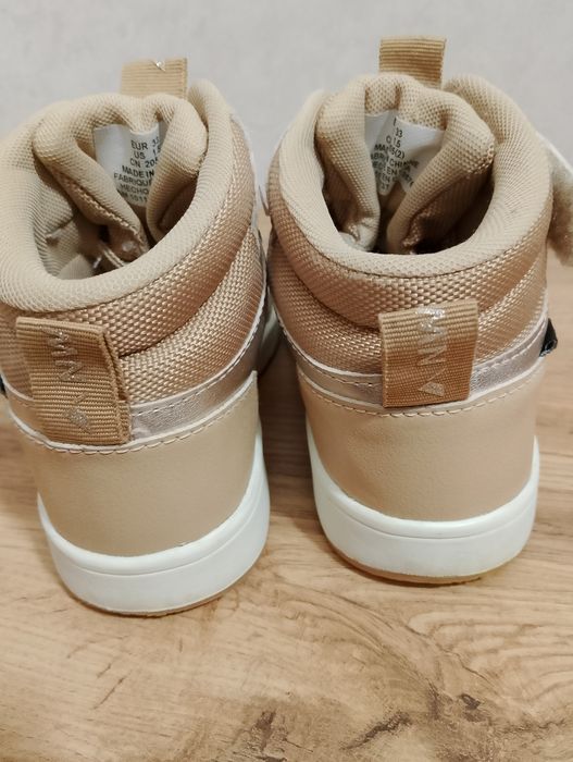 Хайтопи(кросівки) на дівчинку H&M 22 см