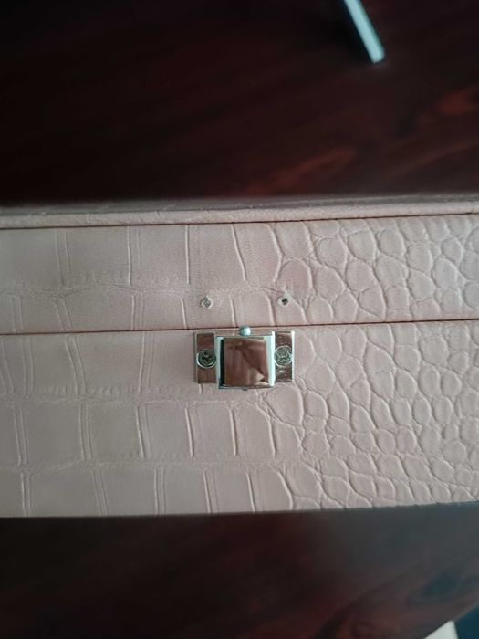 Pudełko na biżuterię