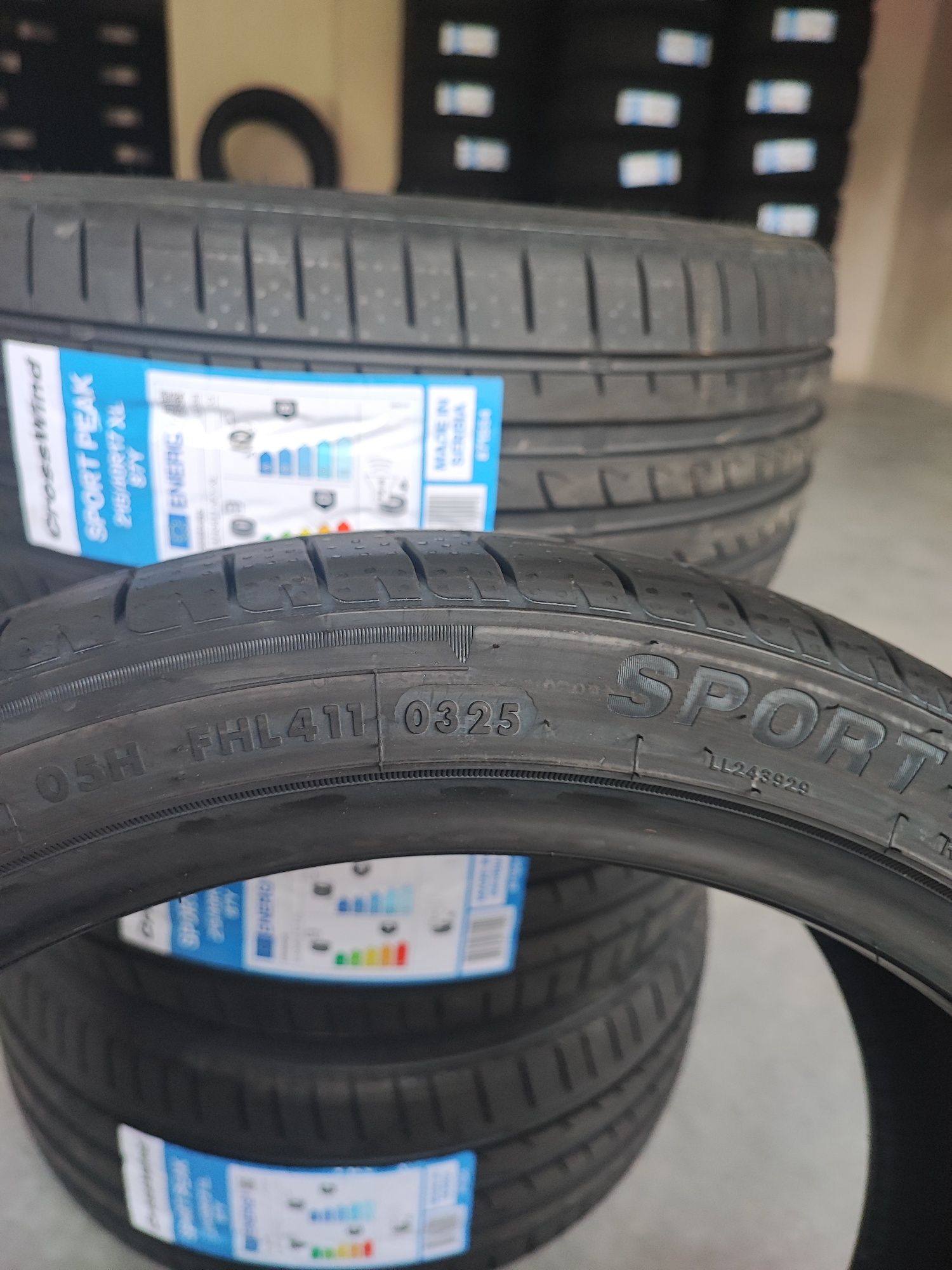 215/40r17 Crosswind Sport Peak z 2025