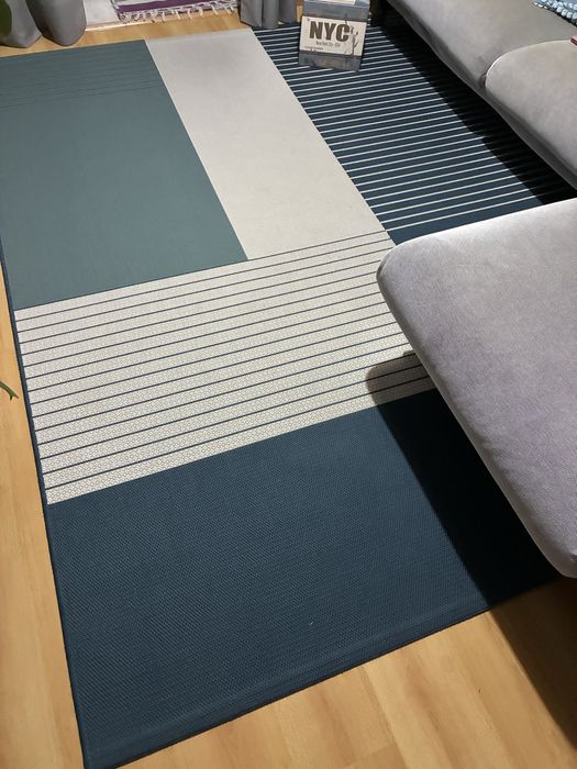 2 Tapetes IKEA - 2.00m X 2.50m - bom estado