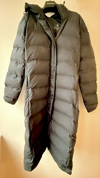 Пуховик адідас, довгий, чорний колір, стан ідеальний