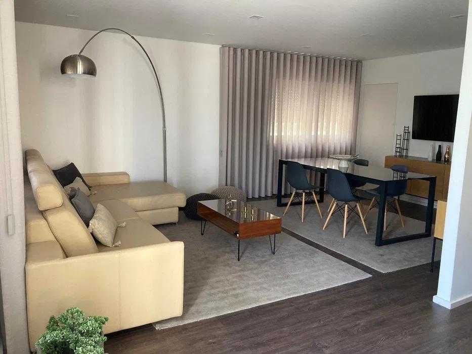 Apartamento T3 remodelado. GUIMARÃES.