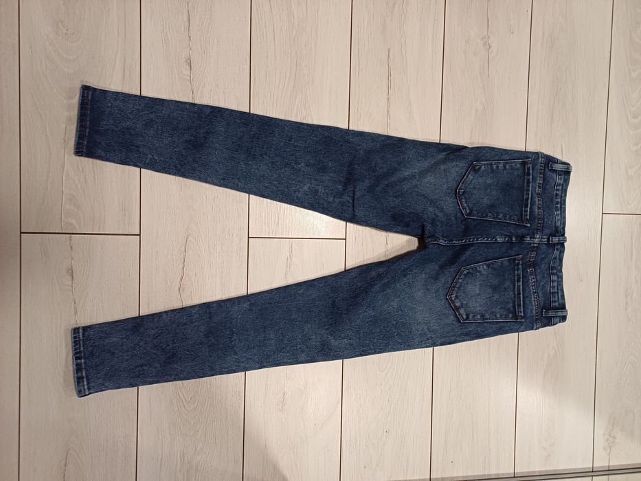 Spodnie rurki damskie