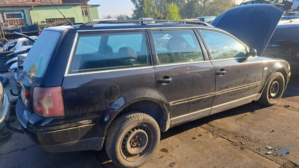 lampa prawa tył Volkswagen Passat B5 FL kombi
