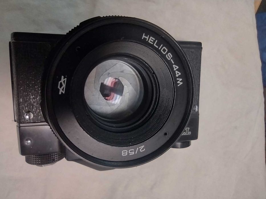 Obiektyw Helios 44M + aparat Zenit TTL