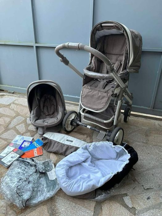 Carrinho de bebé trio bebécar com isofix e acessórios