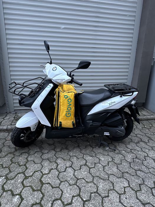 Skuter skutery wynajem wypożyczalnia na dostawy Uber Eats Bolt Wolt