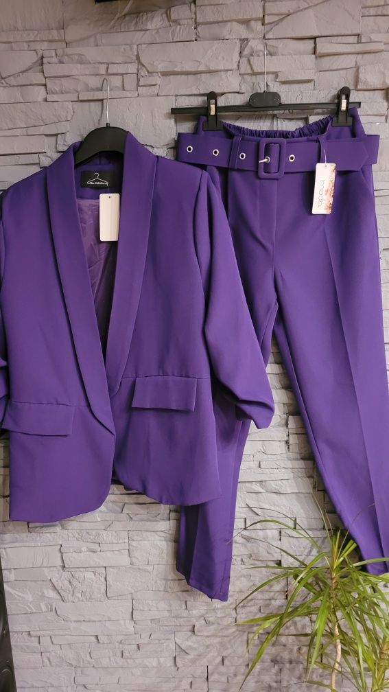 Nowy garnitur spodnie, pasek, marynarka fiolet rozmiar 36 S
