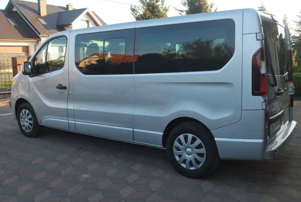 BUS wynajem/ do wynajęcia 9-cio osobowy Vivaro