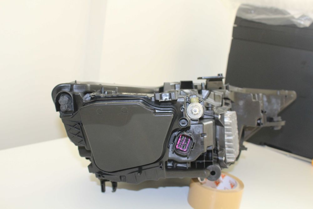 Faróis Dianteiros Full LED Matrix Audi A6 C8 (2018–2022)