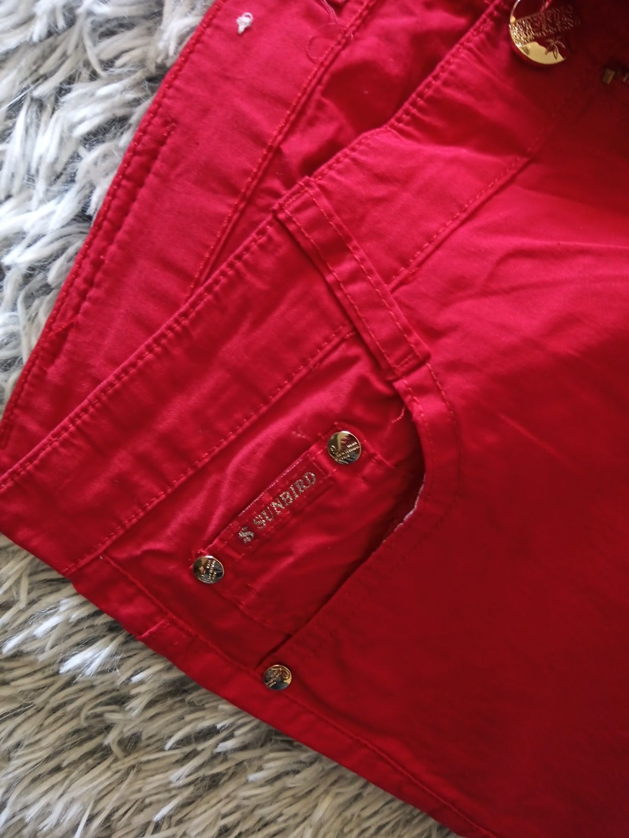 Spodnie czerwone proste nogawki kieszenie M 38