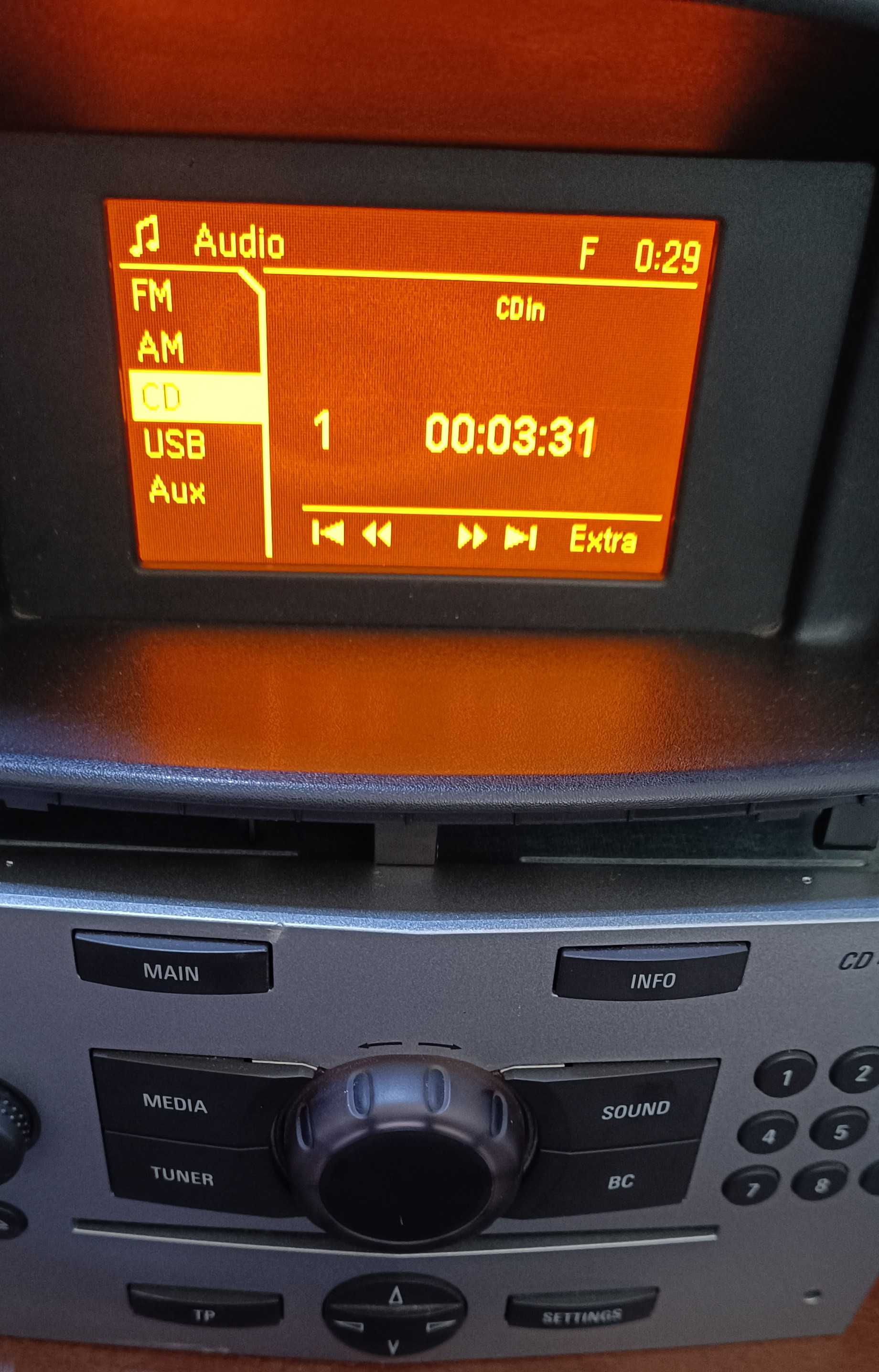 Radio Opel Corsa D Astra H Zafira B CD40 BLUETOOTH USB  Wylogowane