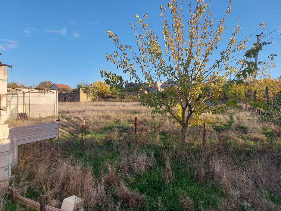 Приватизована ділянка в ЦЕНТРІ Великої Коренихи!