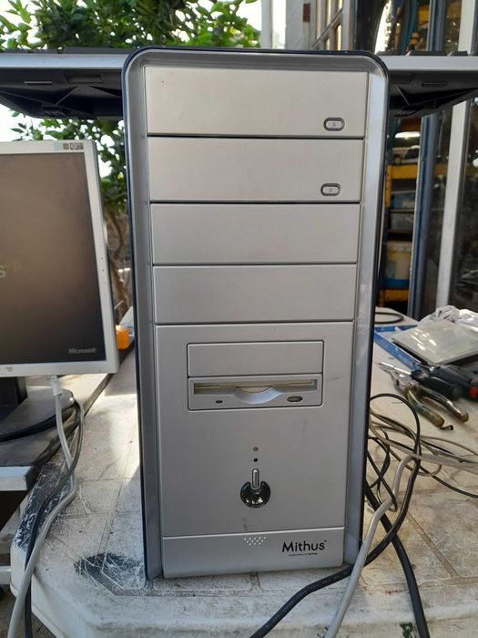 computador de secretaria mithus muito bem estimado.