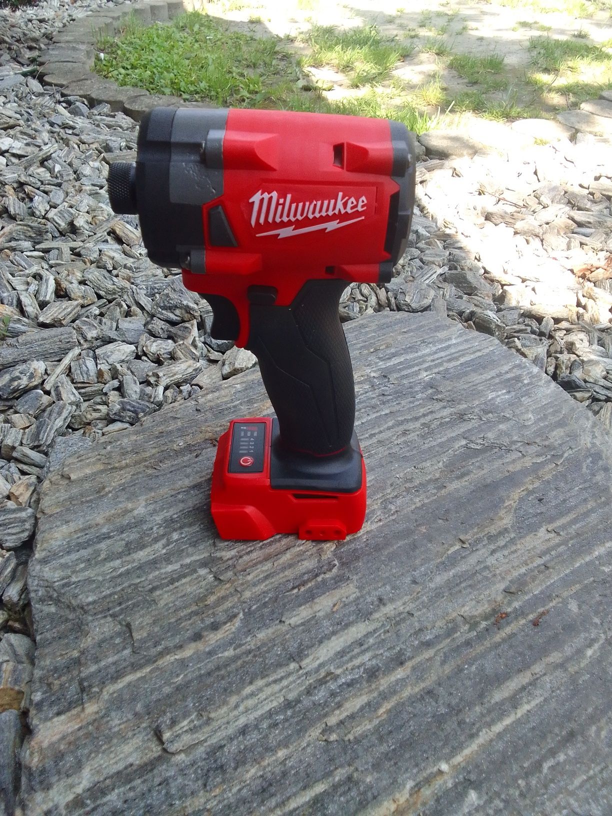 Zakrętarka Milwaukee M18