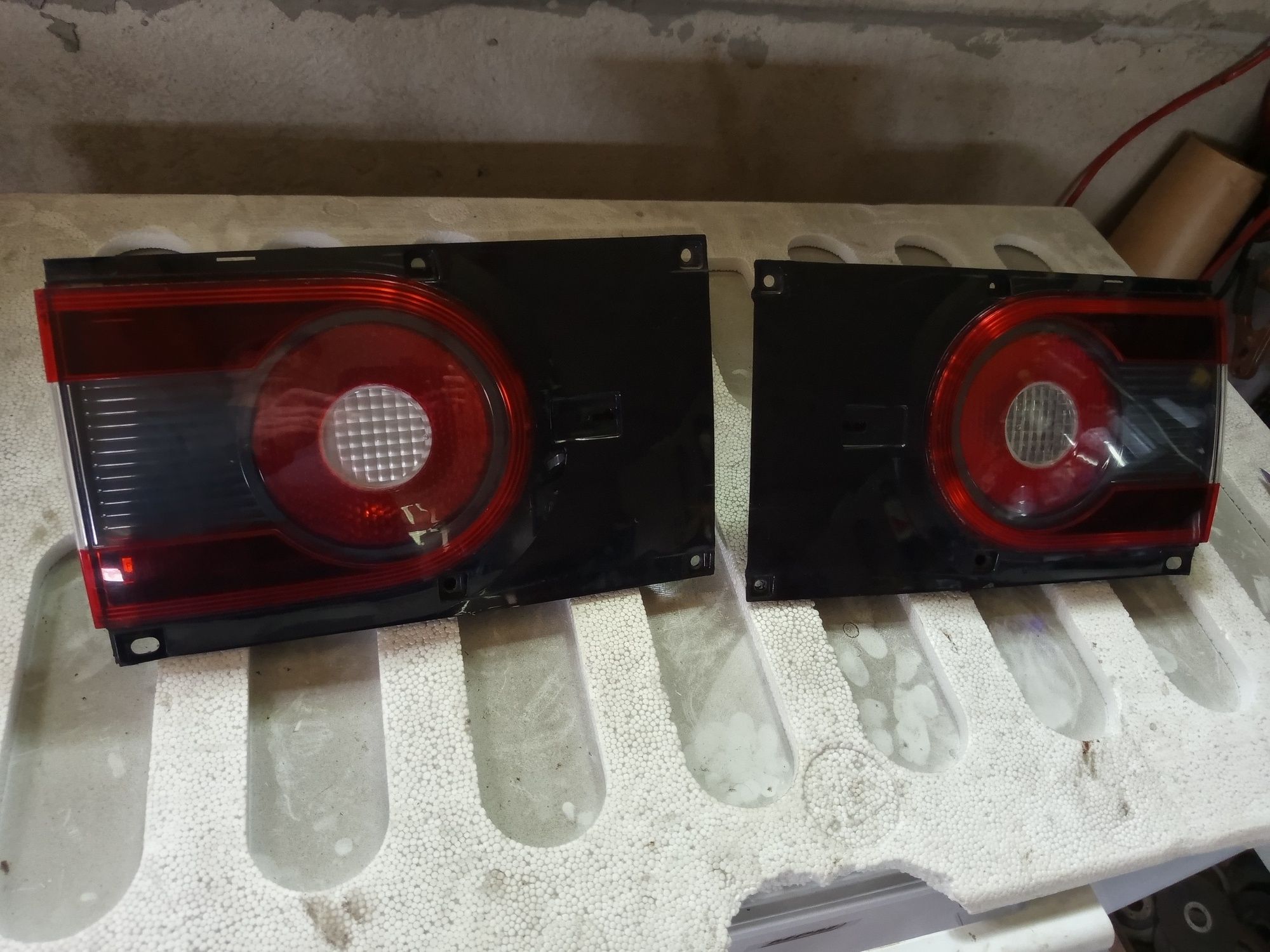 Sharan lampa tylna lift dymiona