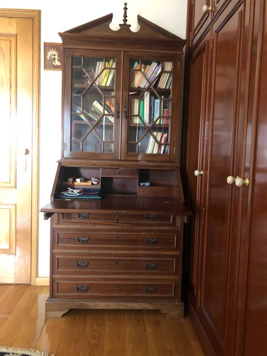 Escrivaninha/Cómoda anos 70 com Alçado