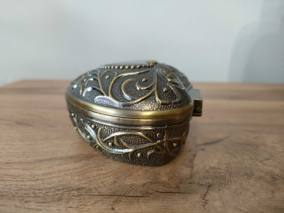 Pudełko na biżuterię