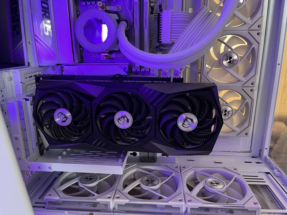 MSI Nvdia GeForce RTX™ 3070 Ti GAMING X TRIO 8G