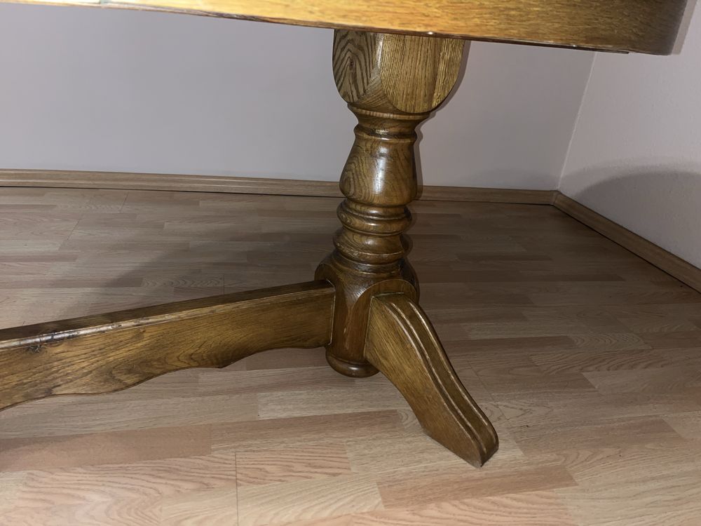 Stół drewniany okrągły