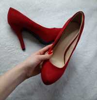 Красные туфли замш