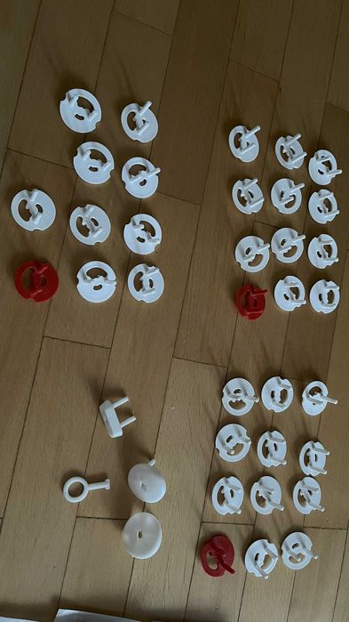 Zatyczki do gniazdek białe 37 sztuk, zabezpieczenie zaślepki