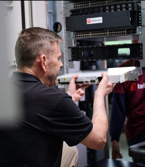 Мережі • Комп’ютери  • ІР-телефони • Відеоспостереження •