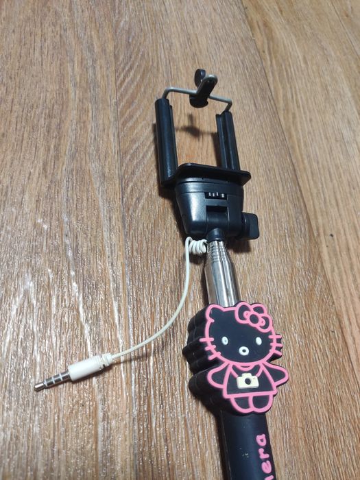 Селфи-палка Hello Camera