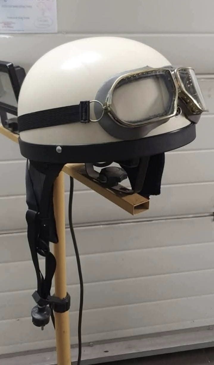 Kask orzeszek prl gogle