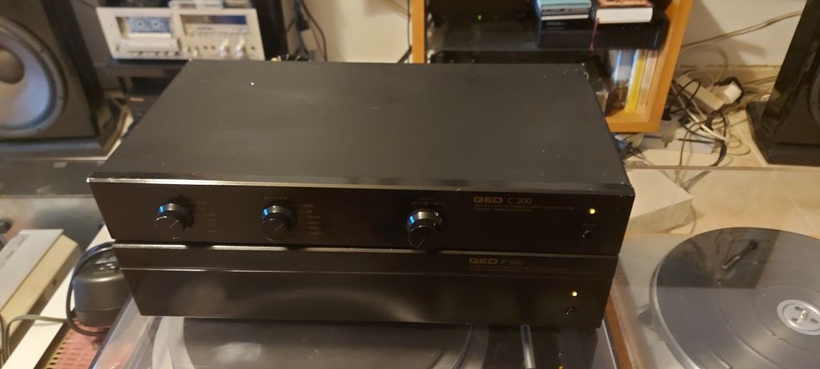 Audiofilo Pre amplificador e power de potência QED