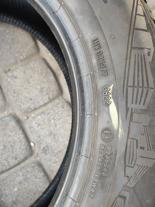 215.60.17 dwie opony Wielosezonowe Continental AllSeasonContact